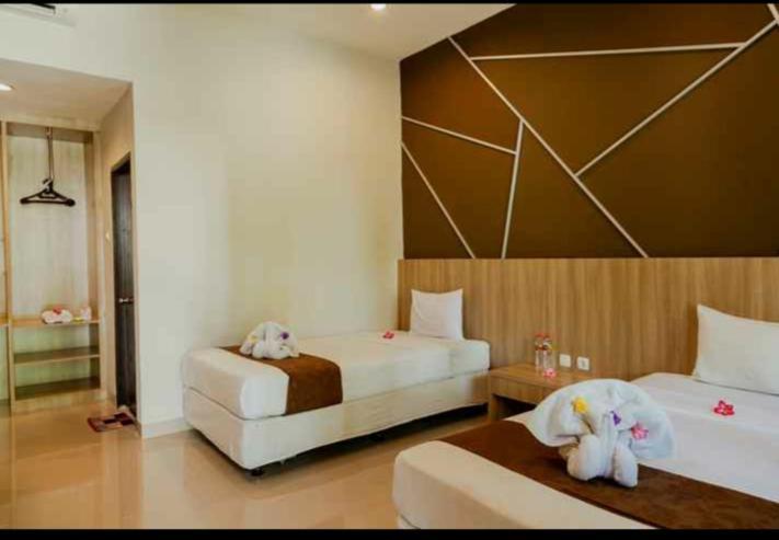 Puri Senggigi Hotel Mangsit Exteriör bild