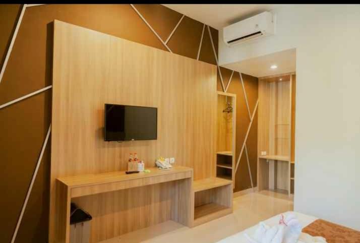 Puri Senggigi Hotel Mangsit Exteriör bild