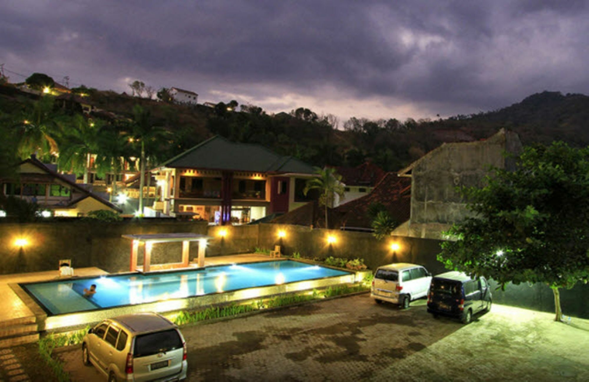 Puri Senggigi Hotel Mangsit Exteriör bild